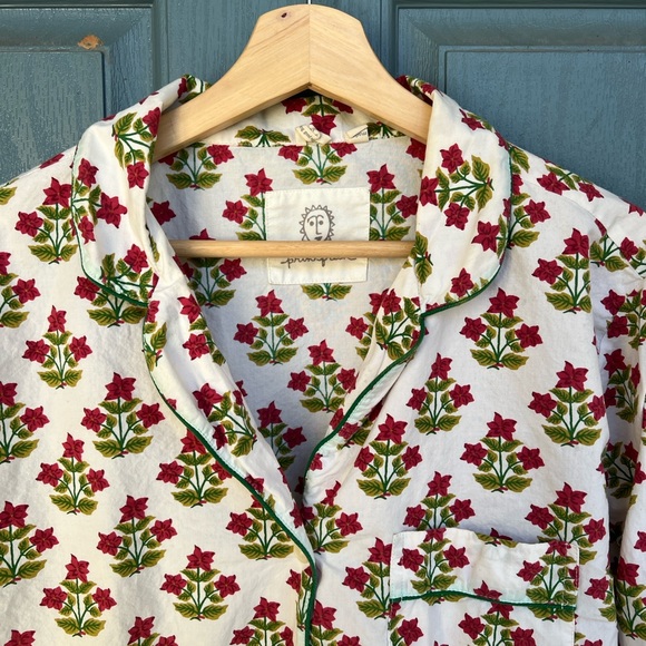 PrintFresh Poinsettia Pajama Top - Picture 4 of 14